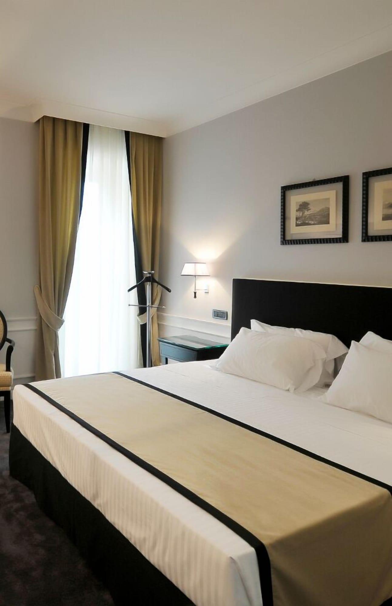 Grand Hotel Oriente Napoli Eksteriør billede